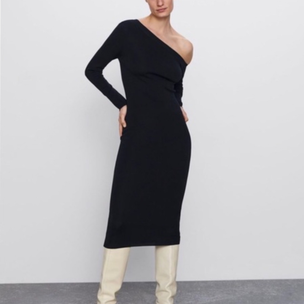 Zara Black Asymmetrical Neckline Bodycon Knit Midi Dress Size Small